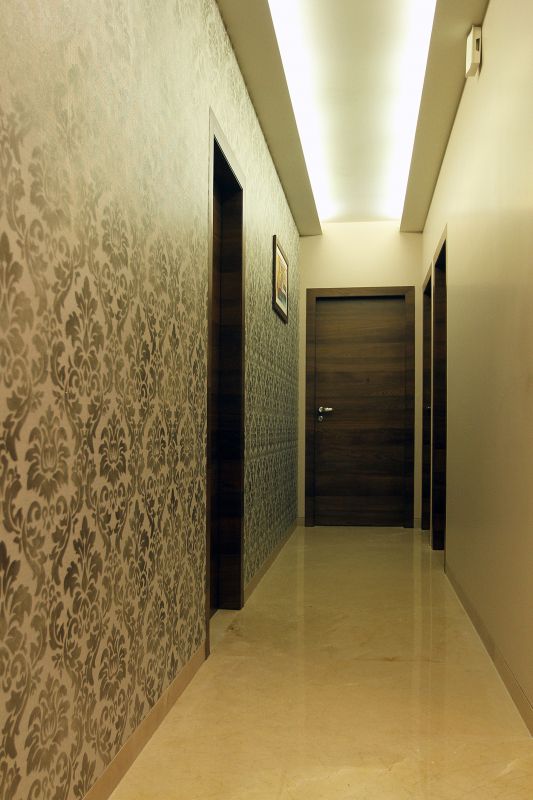 Hallway Wallpaper Installation in Overland Park, KS
